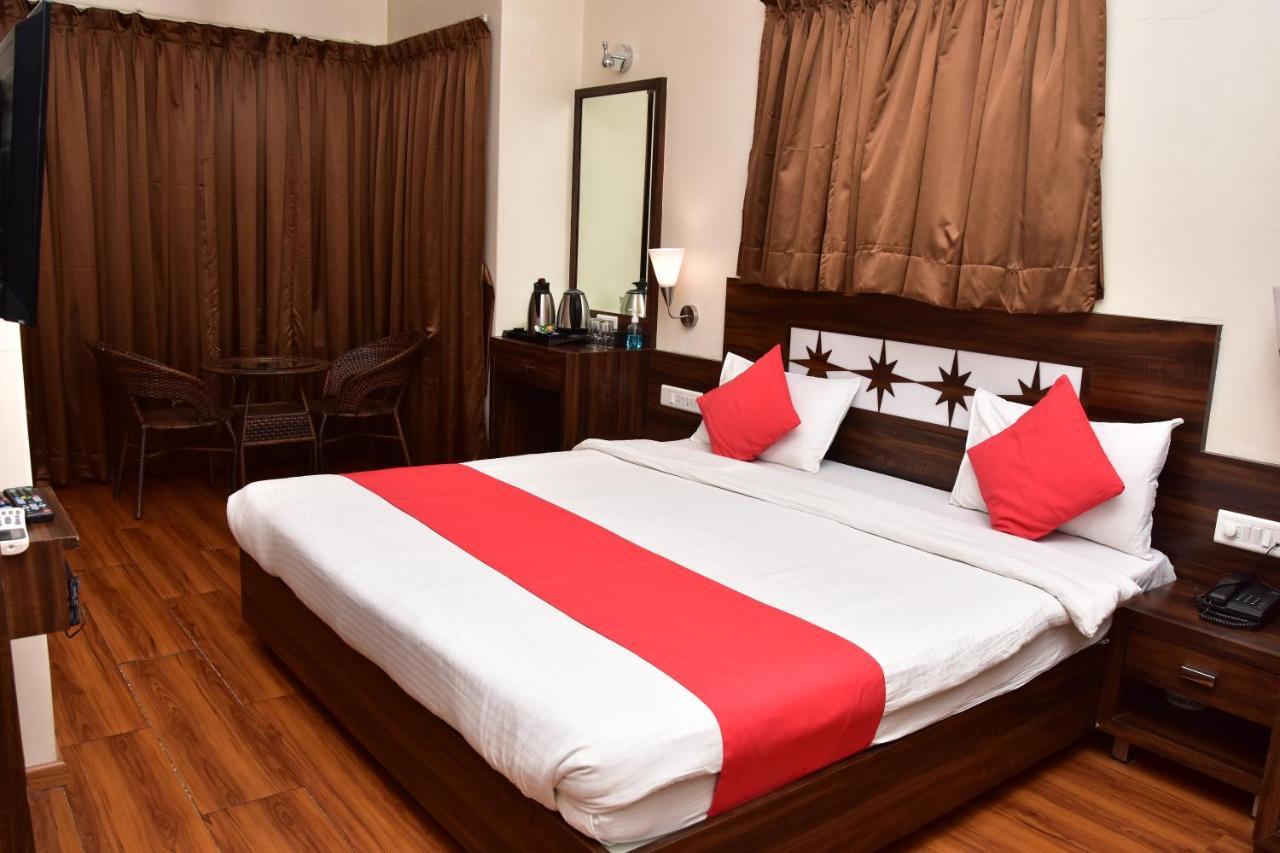 Popular Hotel Pune Exterior photo